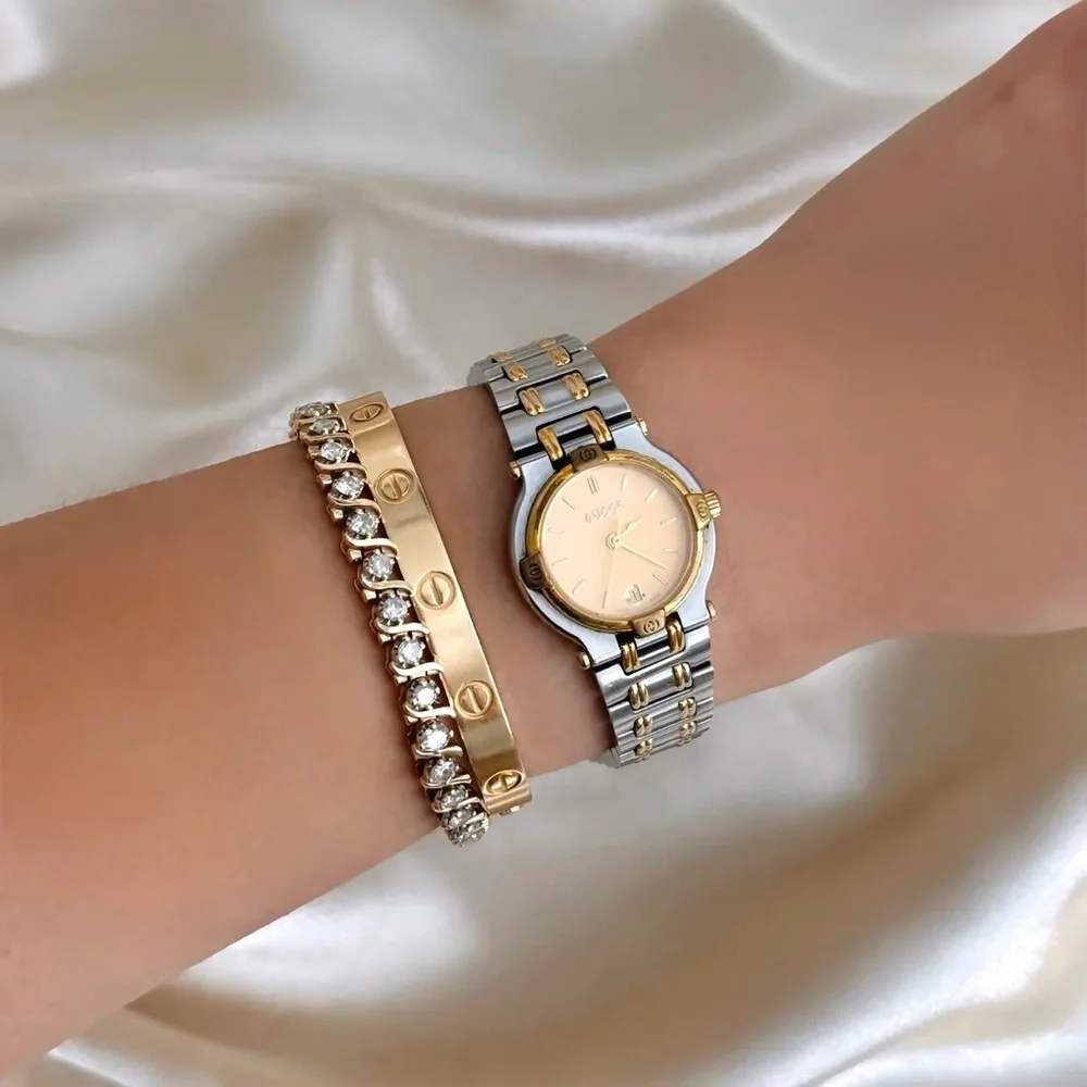 AUTHENTIC VINTAGE GUCCI TWO-TONED WATCH - Picture 1 of 7